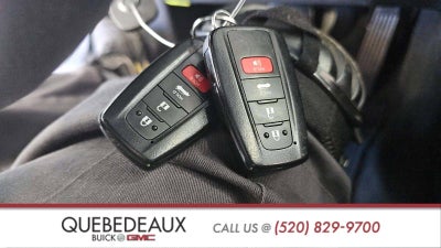 2022 Toyota Camry Hybrid LE