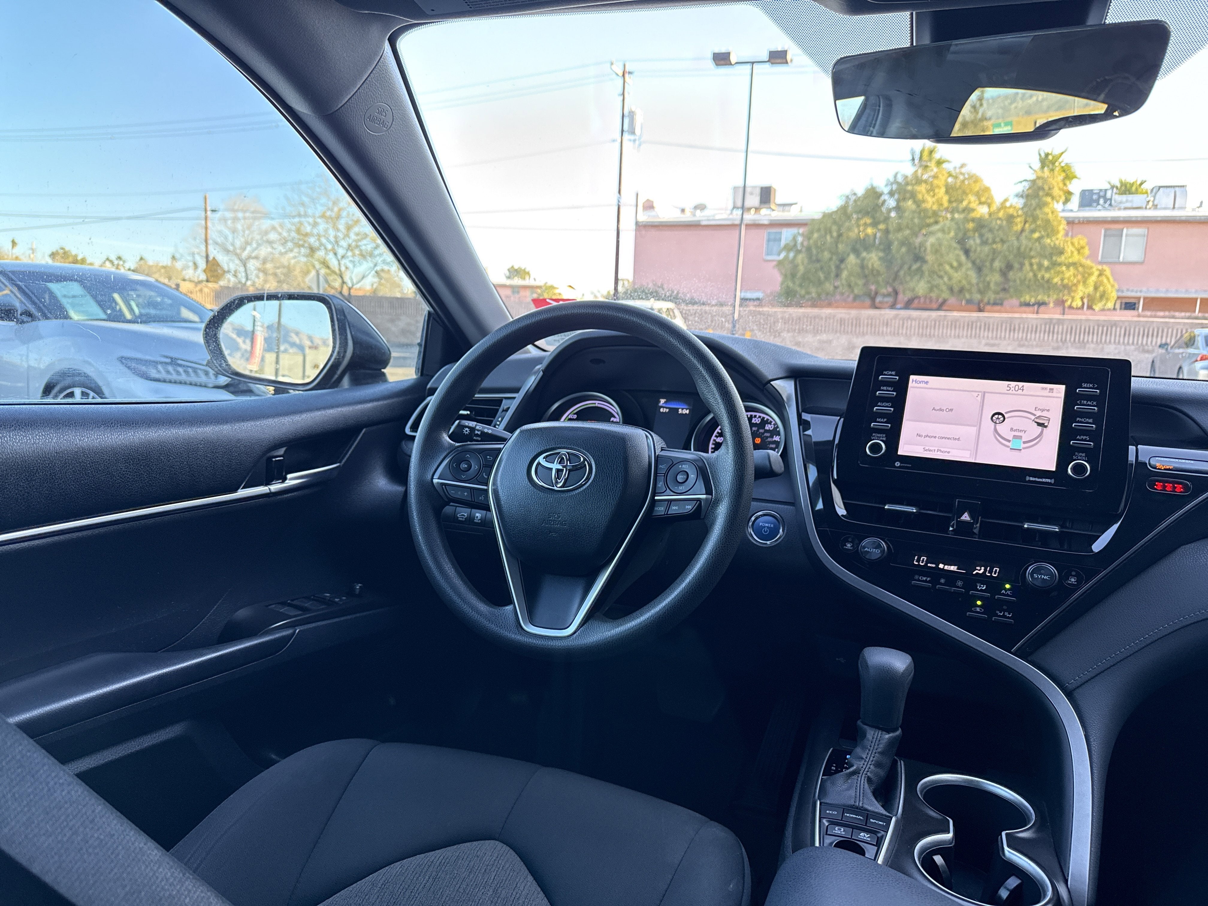 2022 Toyota Camry Hybrid LE