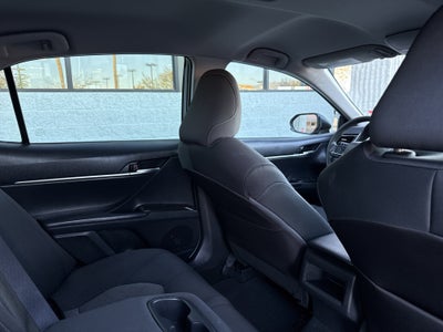 2022 Toyota Camry Hybrid LE