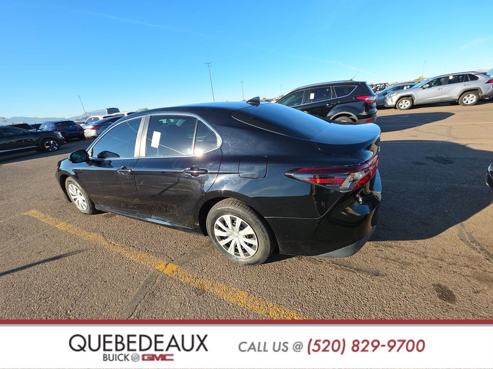 2022 Toyota Camry Hybrid LE