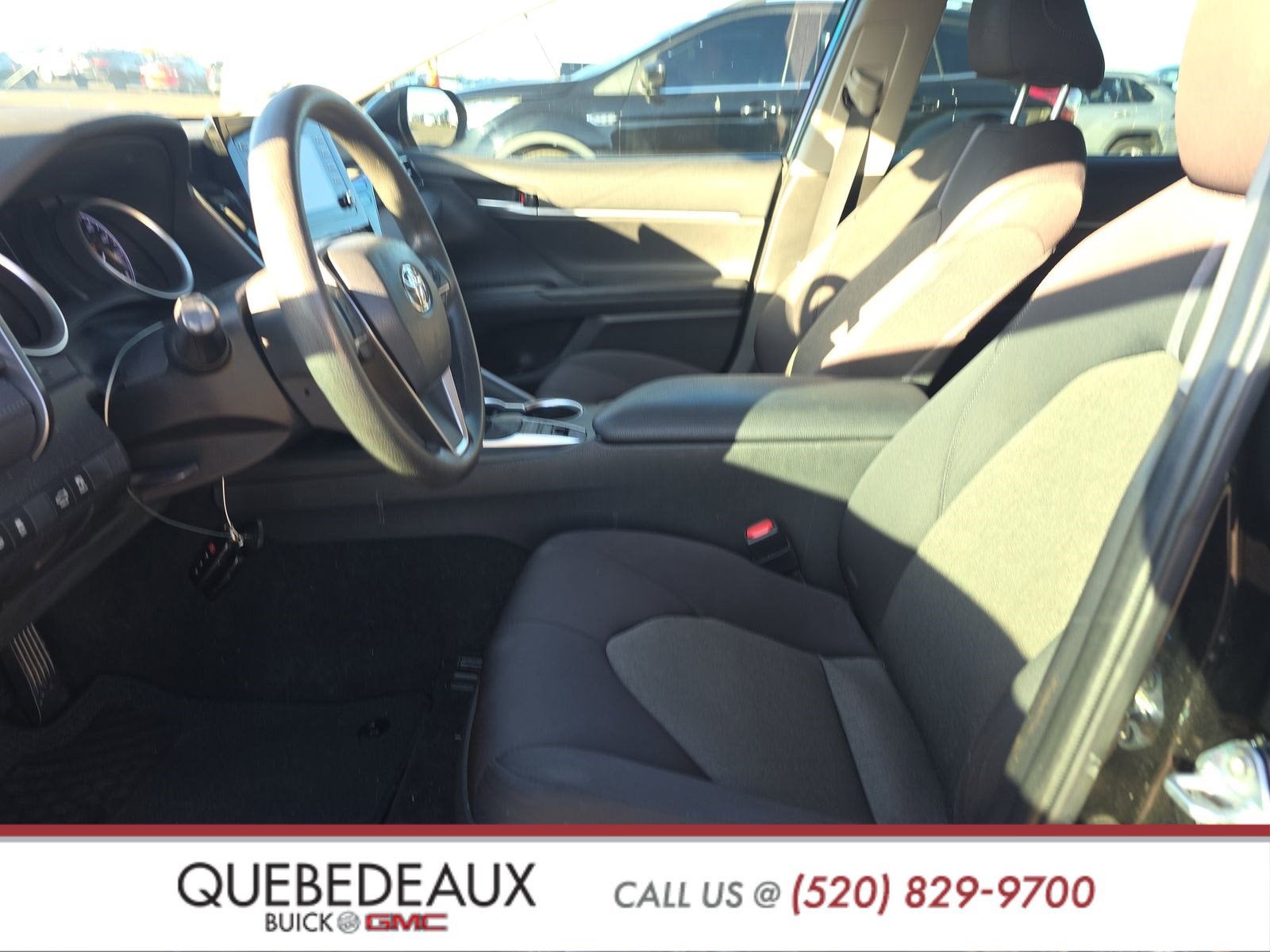 2022 Toyota Camry Hybrid LE