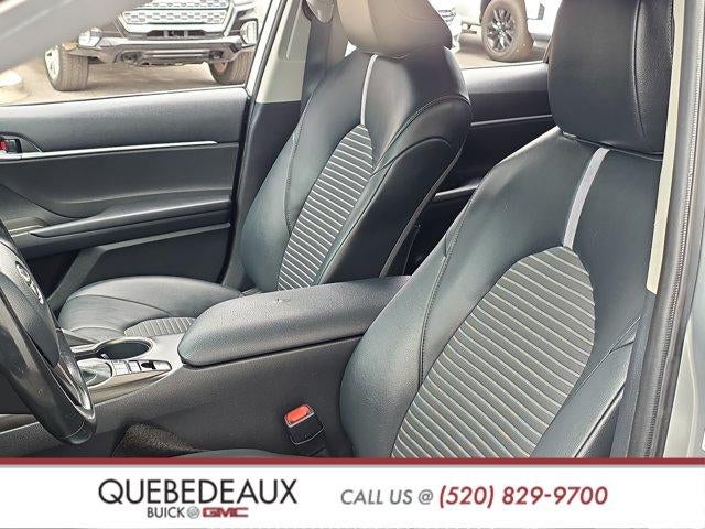 2022 Toyota Camry Hybrid SE