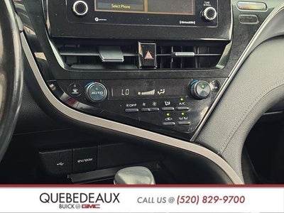 2022 Toyota Camry Hybrid SE