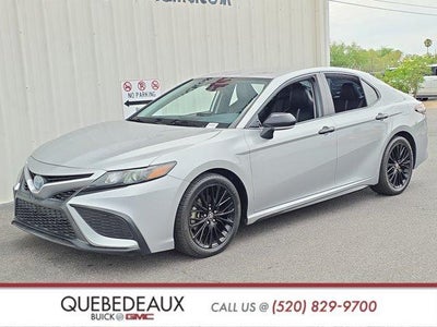 2022 Toyota Camry Hybrid SE