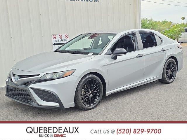 2022 Toyota Camry Hybrid SE