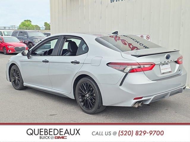 2022 Toyota Camry Hybrid SE