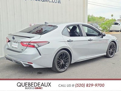 2022 Toyota Camry Hybrid SE