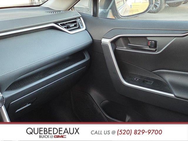 2022 Toyota RAV4 Hybrid LE