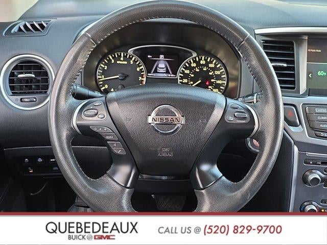 2017 Nissan Pathfinder SL