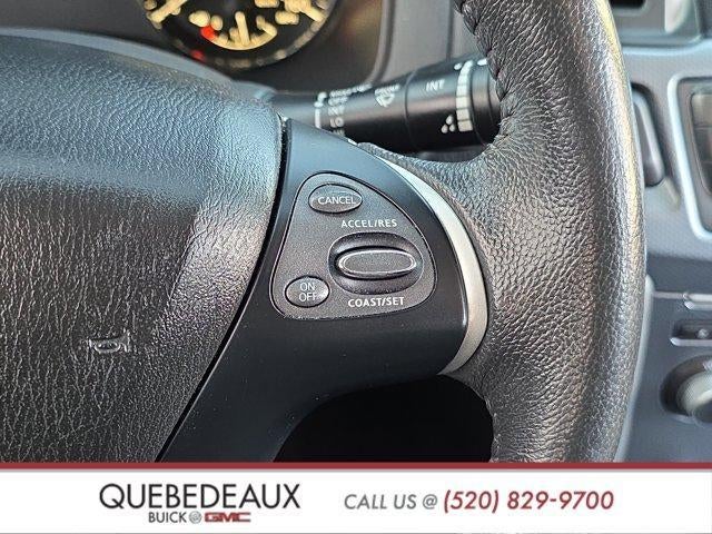 2017 Nissan Pathfinder SL