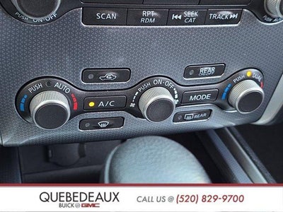 2017 Nissan Pathfinder SL