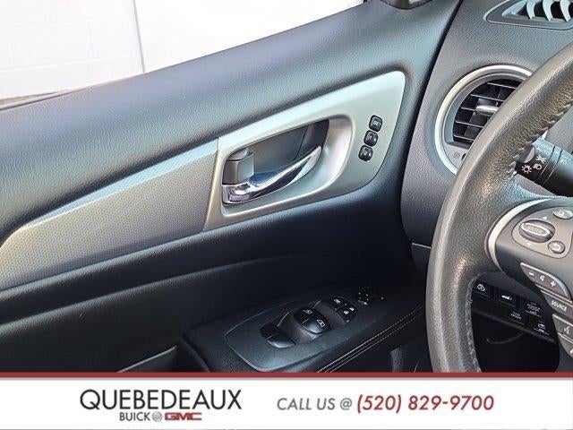 2017 Nissan Pathfinder SL