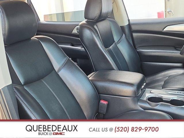 2017 Nissan Pathfinder SL