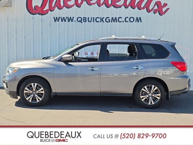 2017 Nissan Pathfinder SL