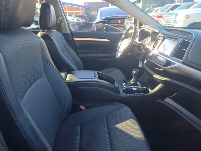 2018 Toyota Highlander LE