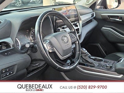 2022 Toyota Highlander Platinum