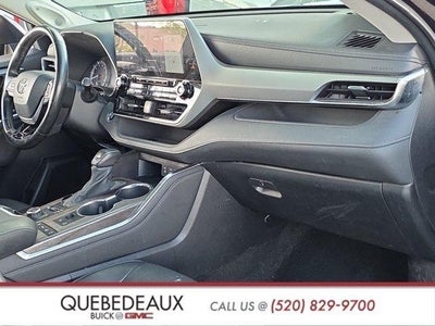 2022 Toyota Highlander Platinum
