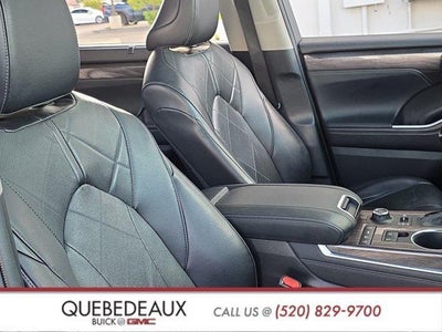 2022 Toyota Highlander Platinum