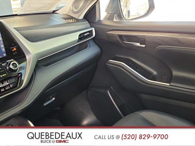 2022 Toyota Highlander Platinum