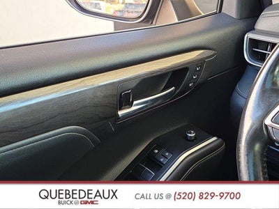 2022 Toyota Highlander Platinum