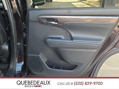 2022 Toyota Highlander Platinum