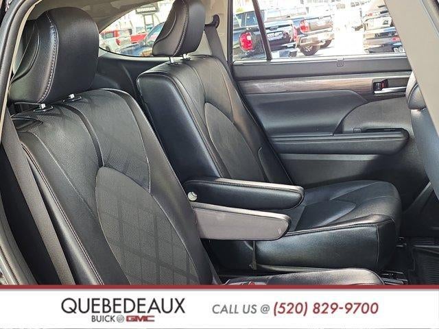 2022 Toyota Highlander Platinum