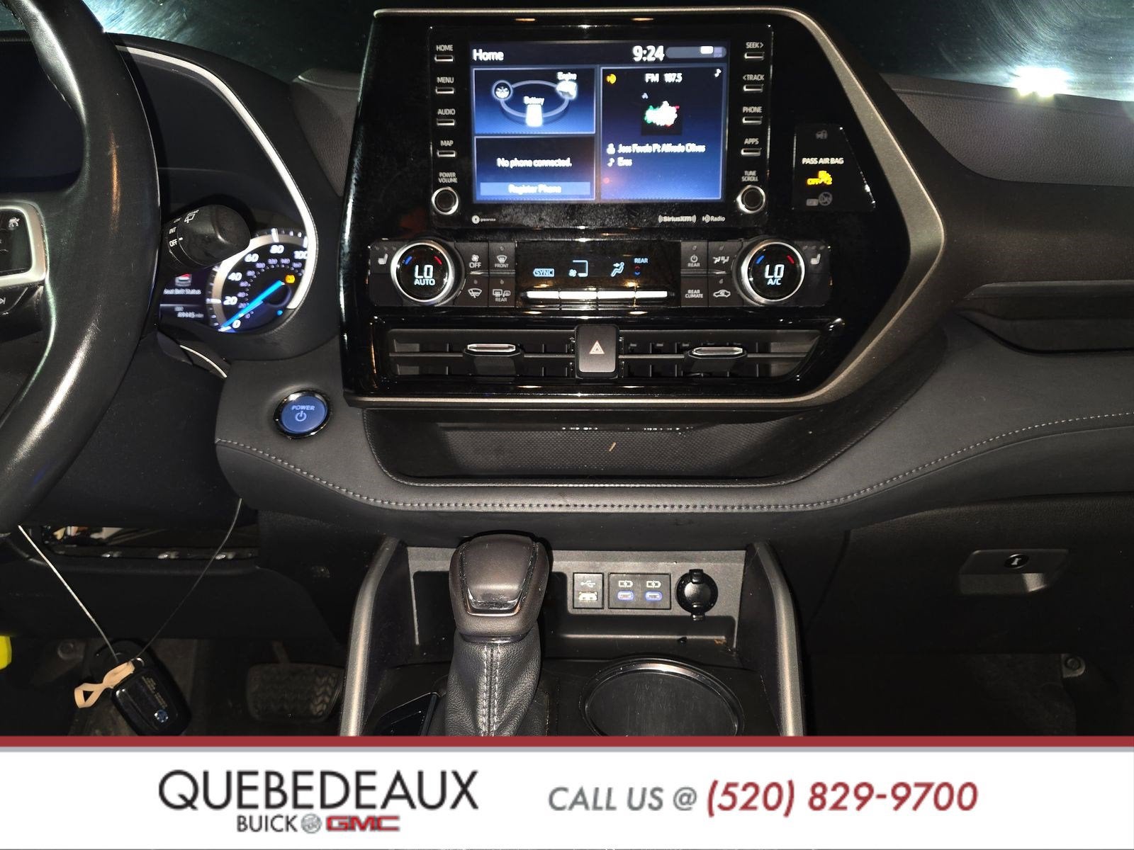 2022 Toyota Highlander Hybrid XLE