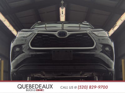 2022 Toyota Highlander Hybrid XLE