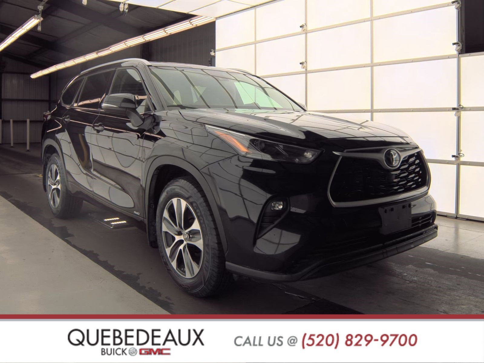 2022 Toyota Highlander Hybrid XLE