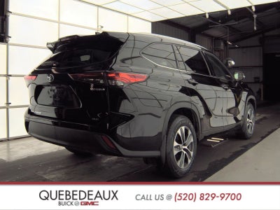 2022 Toyota Highlander Hybrid XLE