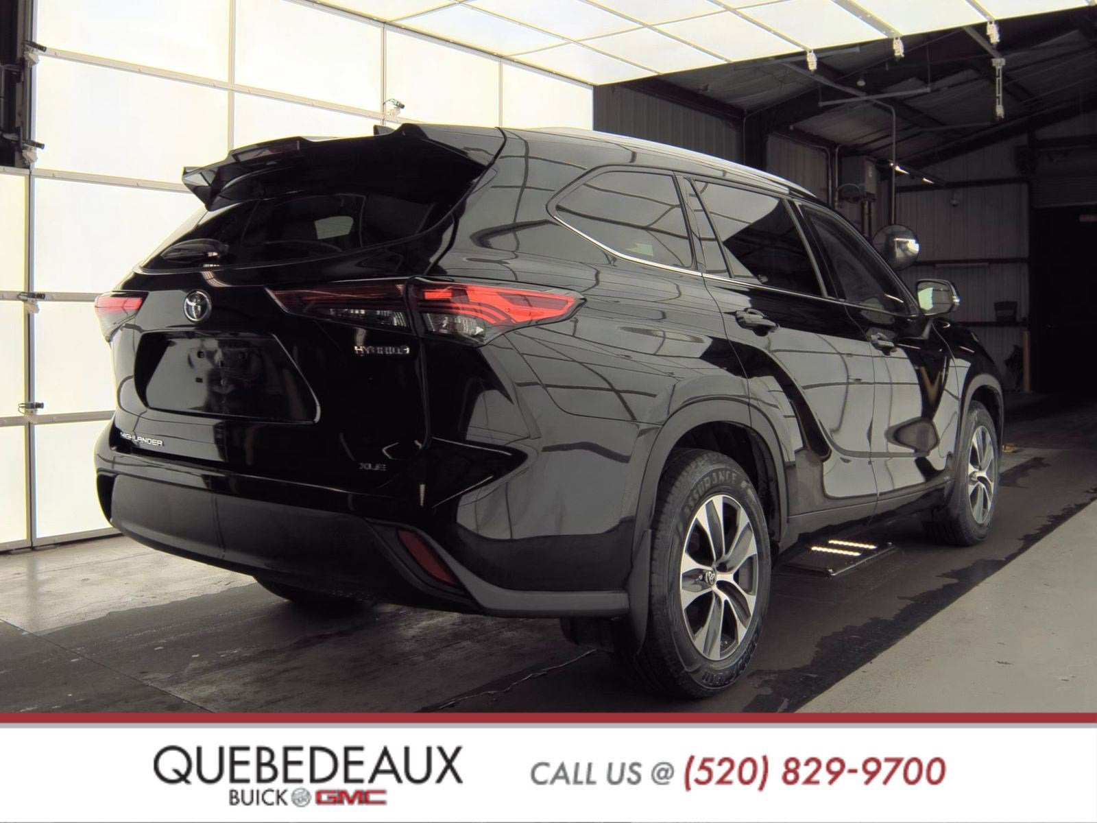 2022 Toyota Highlander Hybrid XLE