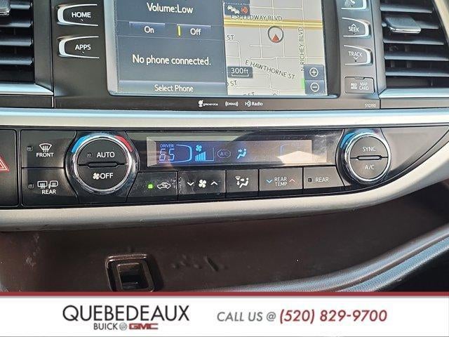 2019 Toyota Highlander SE