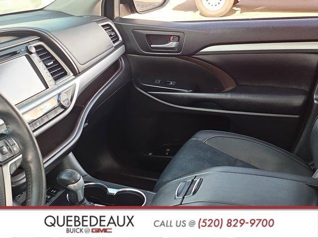 2019 Toyota Highlander SE