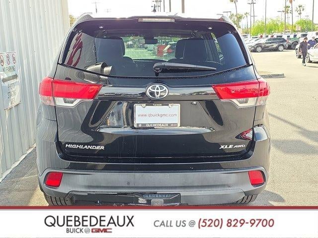 2019 Toyota Highlander SE