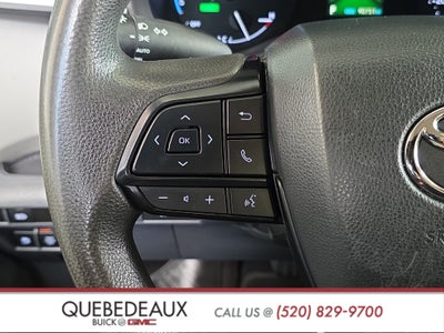 2023 Toyota Sienna LE