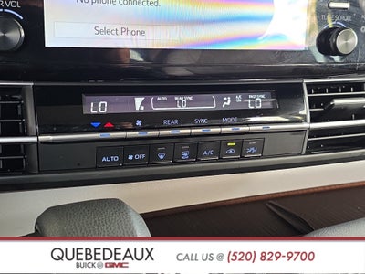 2023 Toyota Sienna LE