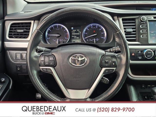 2019 Toyota Highlander SE