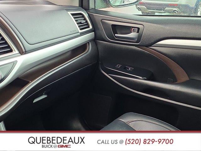 2019 Toyota Highlander SE