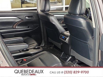 2019 Toyota Highlander SE