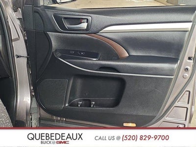 2019 Toyota Highlander SE