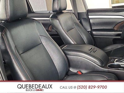2019 Toyota Highlander SE