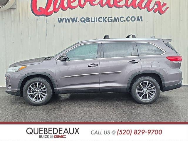 2019 Toyota Highlander SE