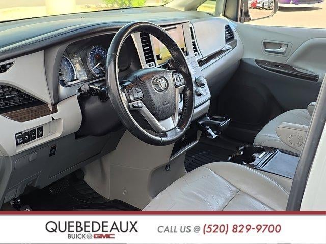 2015 Toyota Sienna XLE