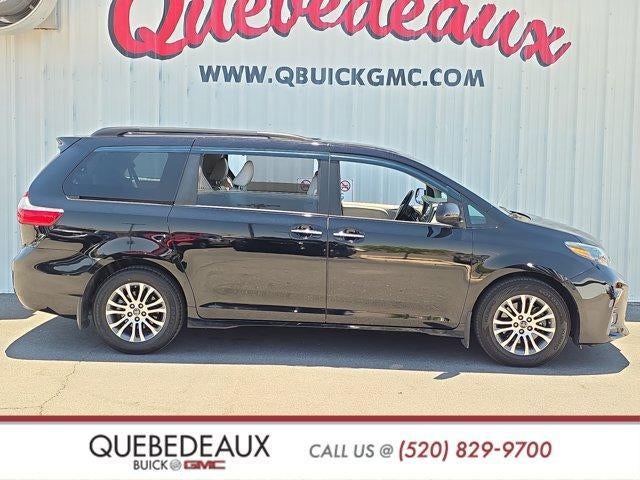 2020 Toyota Sienna XLE Auto Access Seat