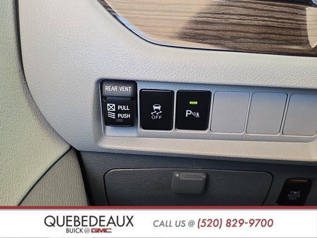 2020 Toyota Sienna XLE Auto Access Seat