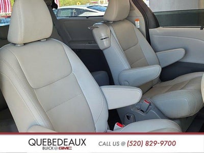 2020 Toyota Sienna XLE Auto Access Seat