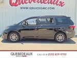 2020 Toyota Sienna XLE Auto Access Seat