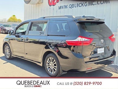 2020 Toyota Sienna XLE Auto Access Seat