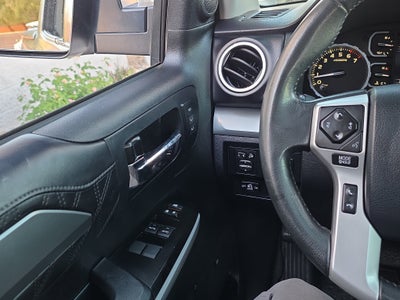 2019 Toyota Tundra 4WD SR5