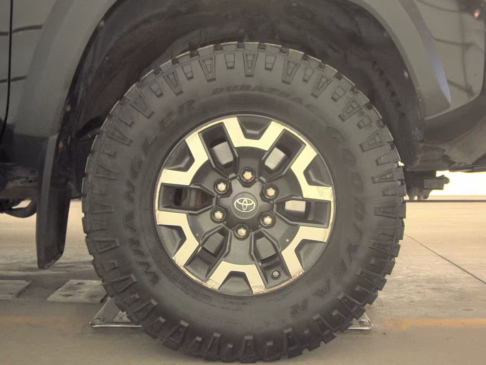 2017 Toyota Tacoma SR5